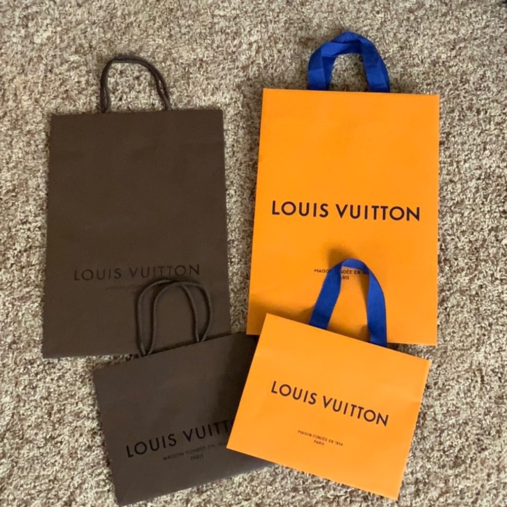 LV - Vintage & Current bag collection✨
